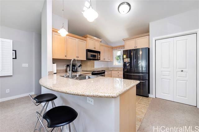 Building Photo - 92-1001-1001 Aliinui Dr