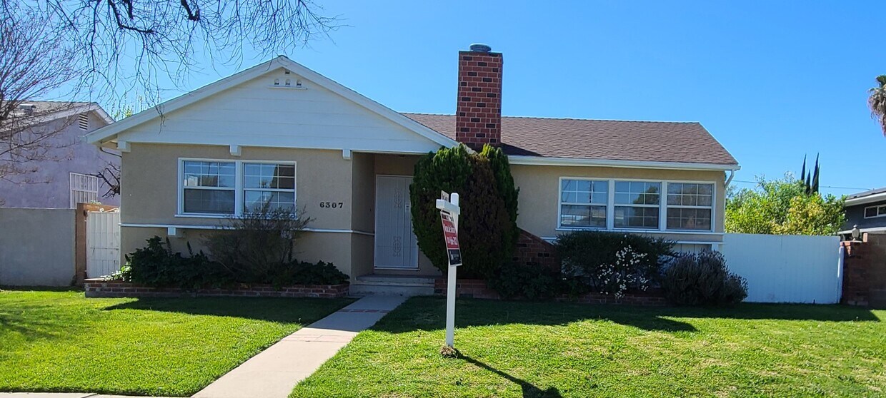 6307 Tampa Ave, Tarzana, CA 91335 House for Rent in Tarzana, CA