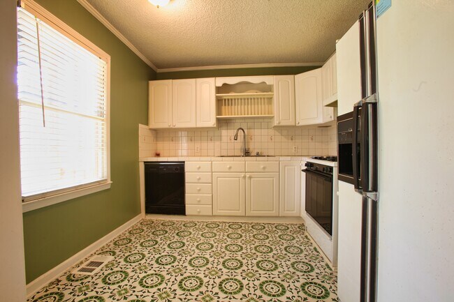 Foto del edificio - 3612 North St NW