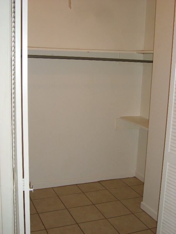 Building Photo - 110 E Josephine St