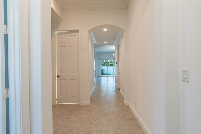 Foto del edificio - 2589 Bella Vista Cir