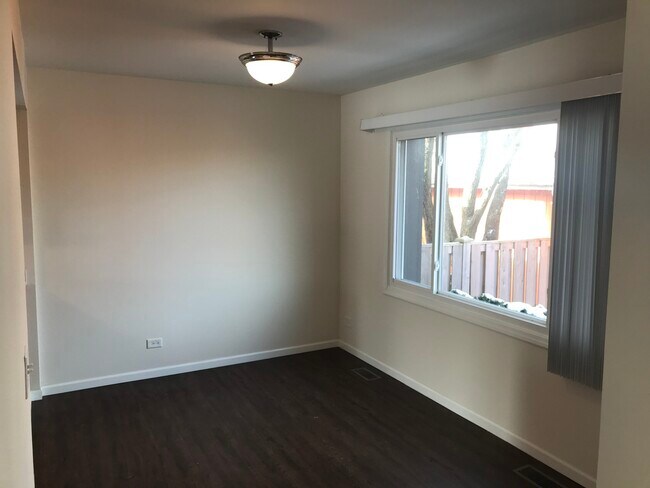 Building Photo - 517 Sundance Dr