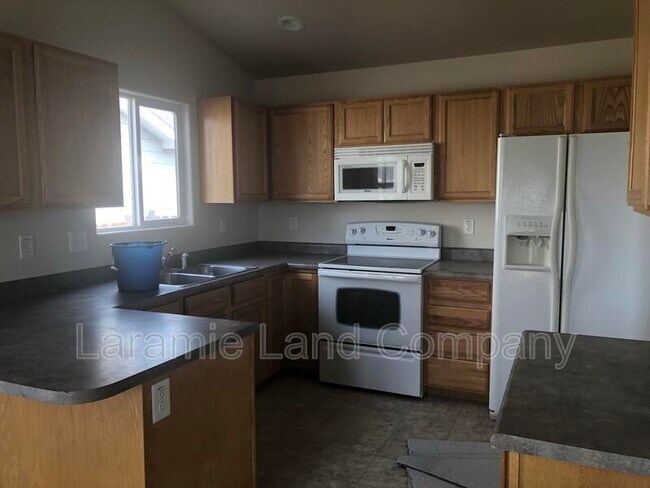 Foto del edificio - 1219 E Symons St