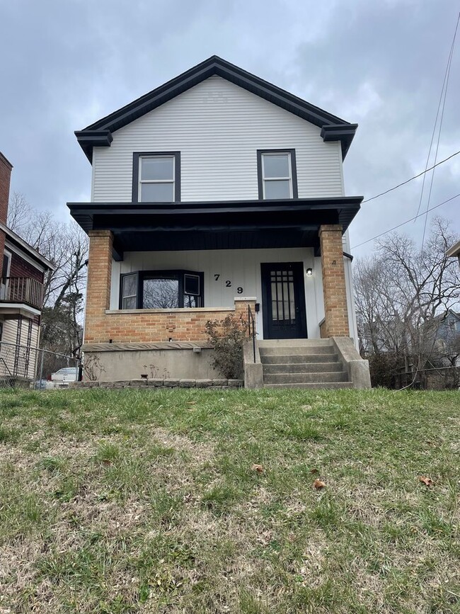 Photo - Three bedroom single family home!