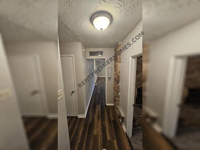 Foto del edificio - 4035 Swinden Dr