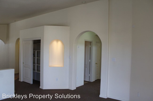 Building Photo - 4 br, 2 bath House - 1212 Havasu Falls Ct NE