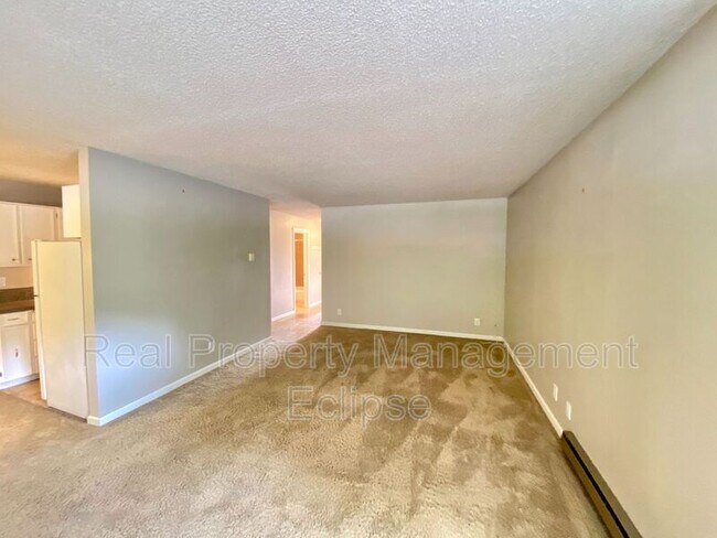 Foto del edificio - 321 Bellevue Way SE