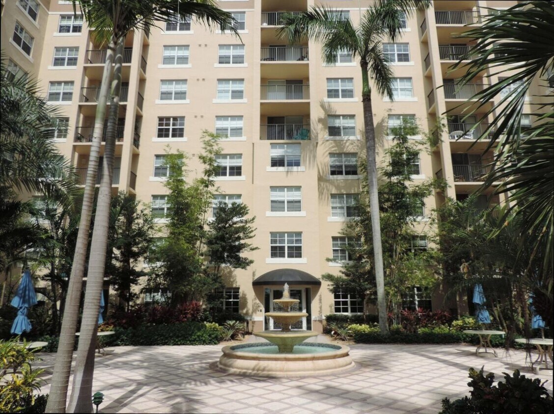Primary Photo - 1801 N Flagler Dr