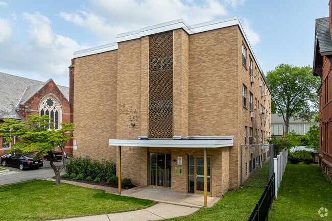 Foto del edificio - Sylvia Apartments