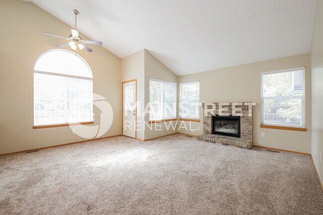 Building Photo - 13319 Cherry Cir