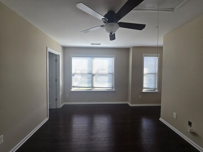 Foto del edificio - Beautiful Home located in Bridge Pointe Ne...