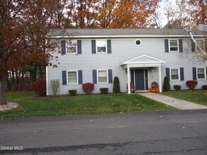 Building Photo - 161 Cedarview Ln