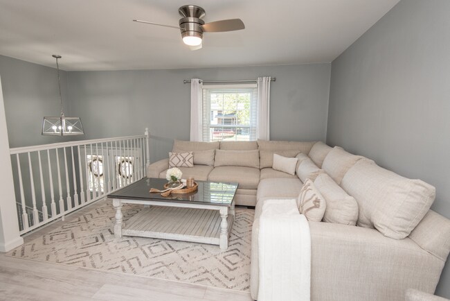 Building Photo - 383 Messina Dr