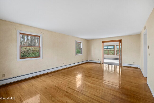 Foto del edificio - 167 Wood Dale Dr