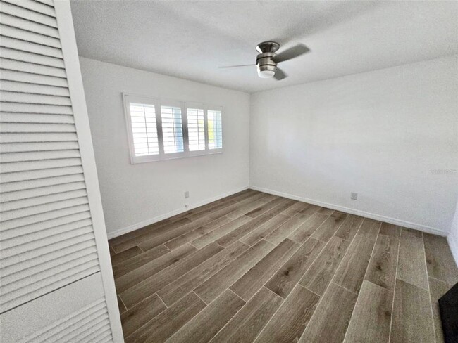 Building Photo - 502 Palm Dr