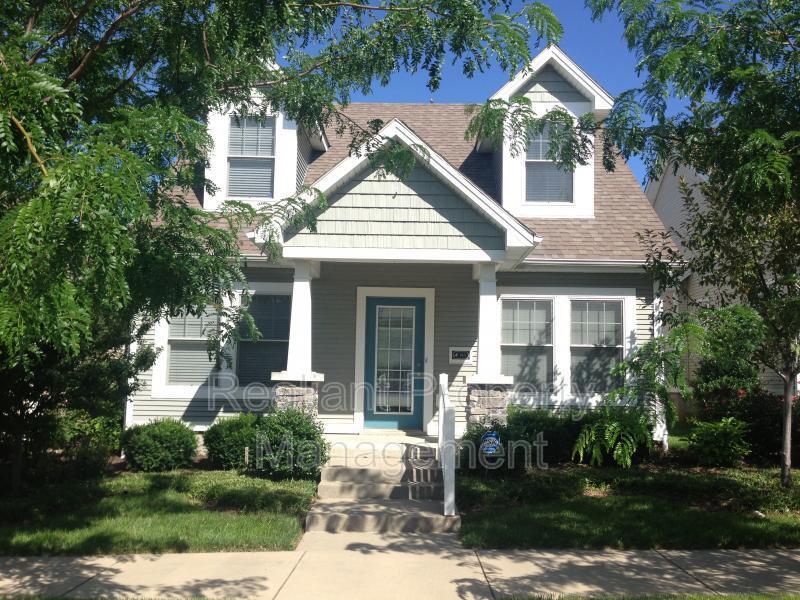Primary Photo - 145 Towne Center Dr