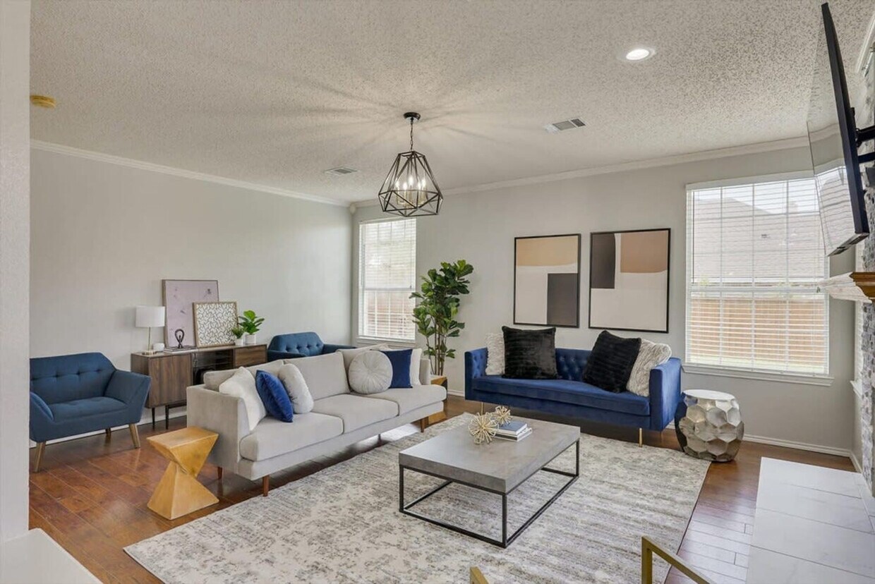 Foto principal - 7402 Brookhaven Dr