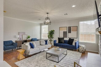 Building Photo - 7402 Brookhaven Dr