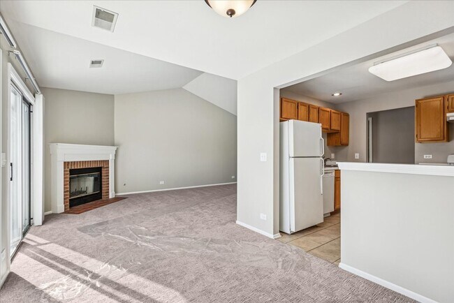 Foto del edificio - 67 Beechmont Ct