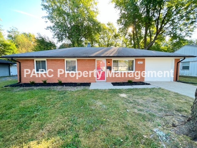 Primary Photo - 3621 N BRENTWOOD AVENUE
