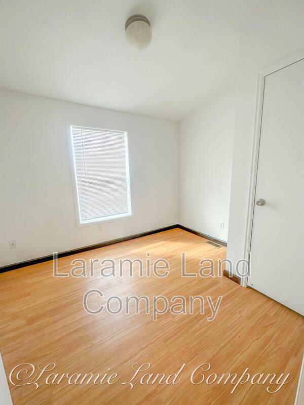 Building Photo - 388 N Buchanan St