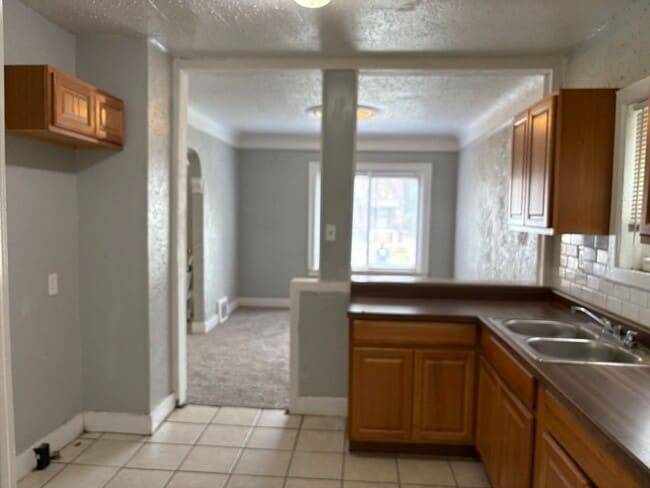 Building Photo - 16161 Littlefield- 3 BEDS & 1.5 BATH FOR R...