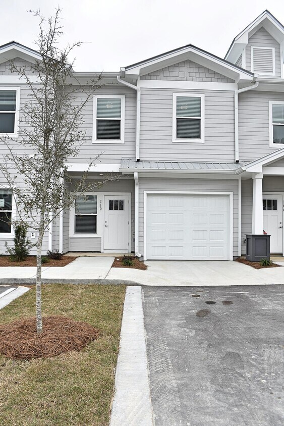 110 Palm St, Freeport, FL 32439 Townhome Rentals in Freeport FL