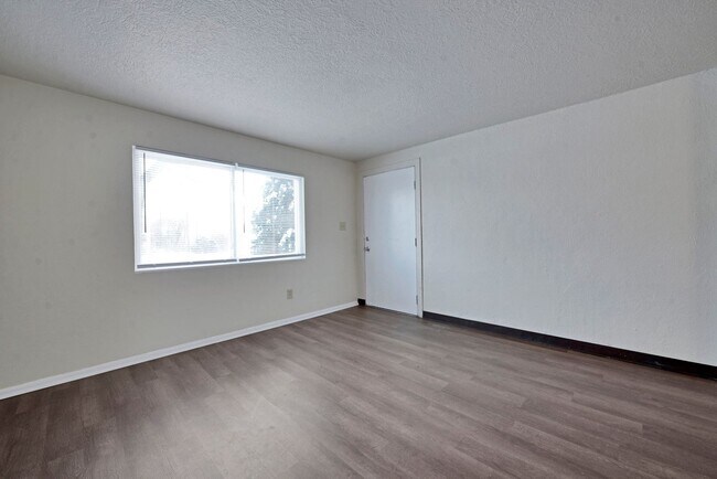 Foto del edificio - 3011 Markham Rd