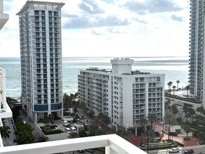 Building Photo - 210 174th St