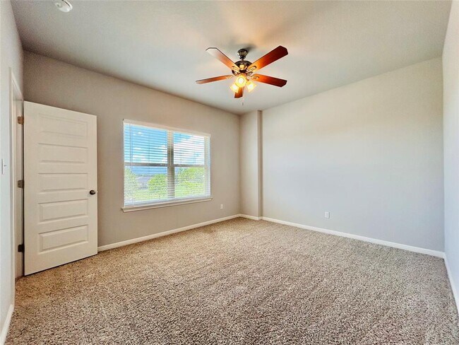 Building Photo - 1156 Capra Ln