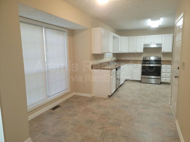 Foto del edificio - 4440 Amy Rd