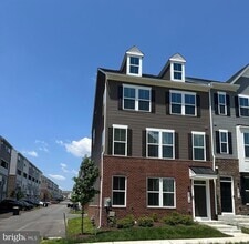 Building Photo - 5615 Billenca Ln