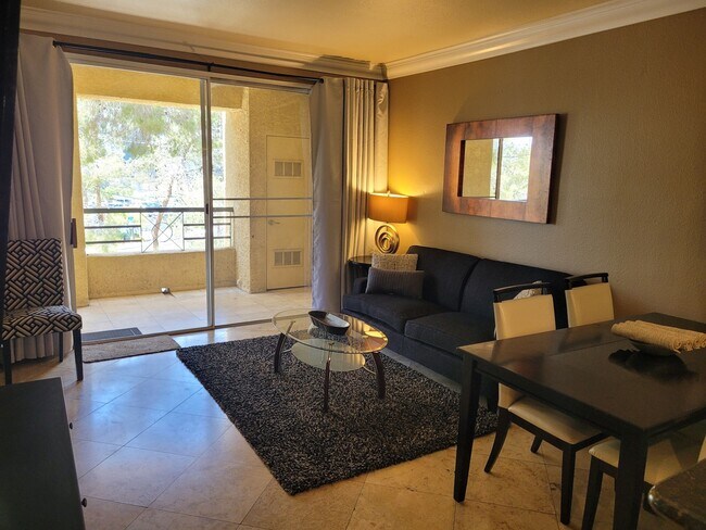 Foto del edificio - 210 East Flamingo Road, Unit 307
