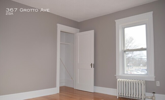 Building Photo - 367 Grotto Ave