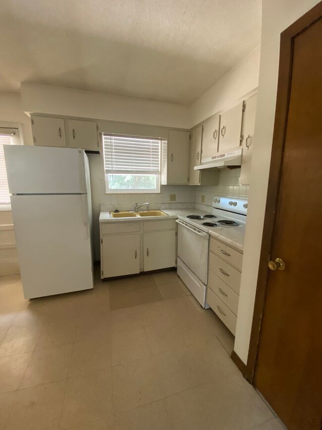 Foto del edificio - 4327 W Bethany Dr
