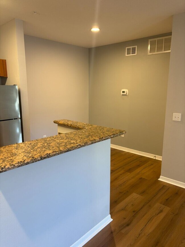 Building Photo - Premier 1BR Condo in Heart of Tampa