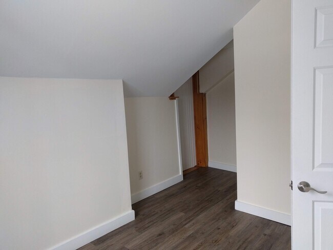 Bedroom 1 - 269 HIGH ST
