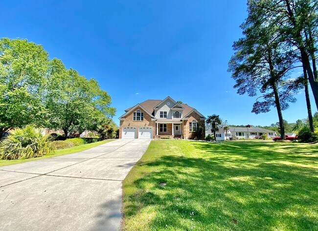 Building Photo - Waterfront Home w/2-Car Garage & Heated Sa...