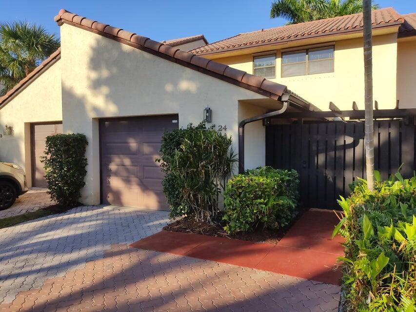 Foto principal - 6850 NW 2nd Ave