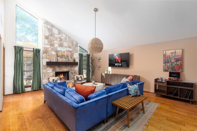 Foto del edificio - 8311 Kingsway St