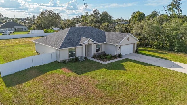 Building Photo - 10396 SW 45th Ave