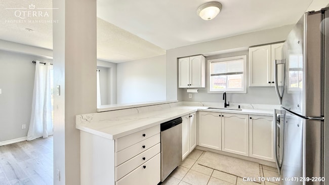 Building Photo - 1591 Avonmore Sq