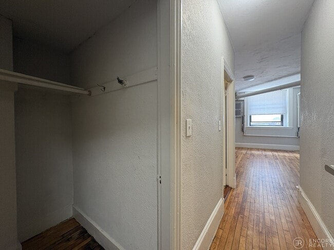 Building Photo - 9 Sewall Ave