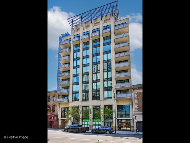 Photo - 744 N Clark St Apartment