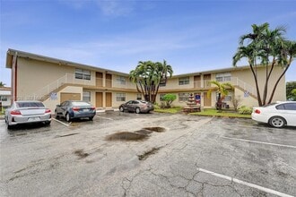 Building Photo - 111 SE 4th Ave