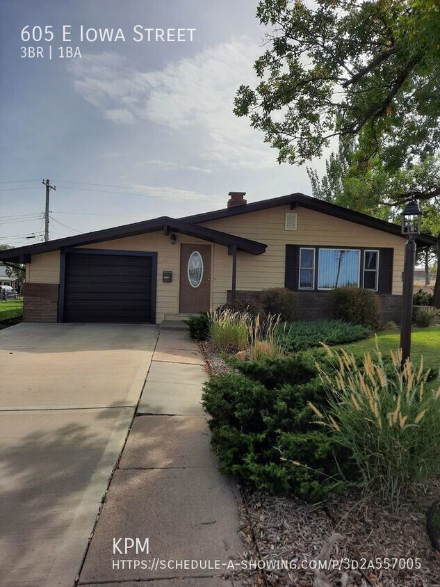 Primary Photo - * PENDING APPLICATION * 3 BED | 1 BATH | S...