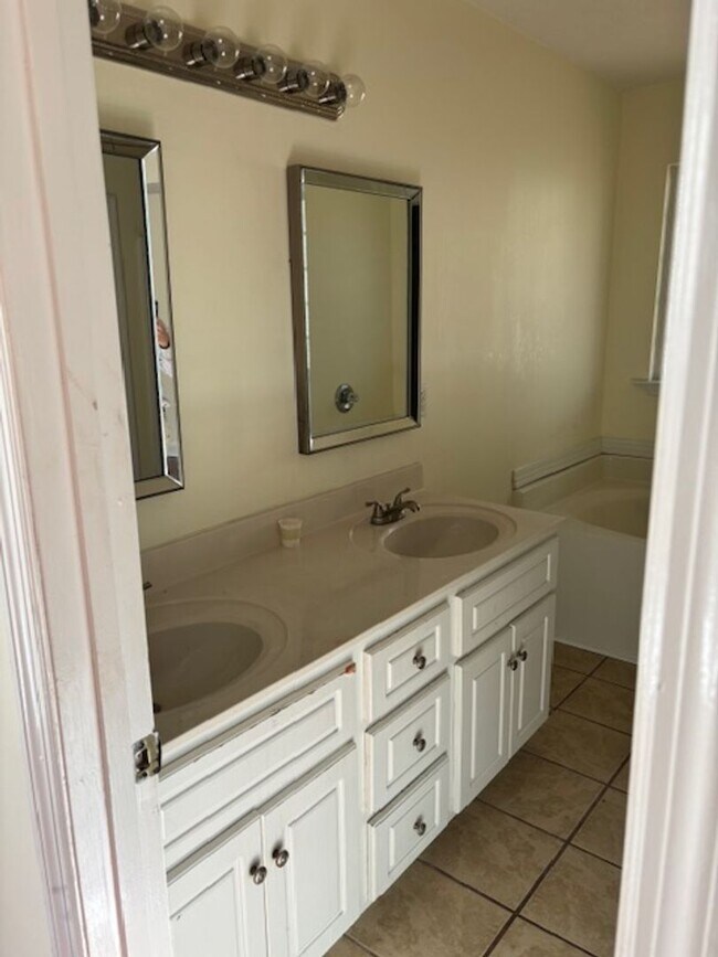 Foto del edificio - Spacious 4BR North Augusta Rental – Move-I...