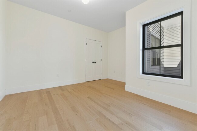 Foto del edificio - 219 Paris St