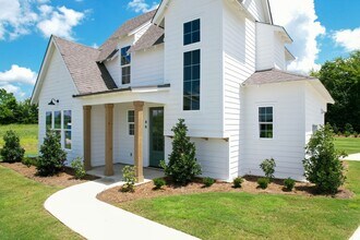 Building Photo - 46 Blackberry Blvd