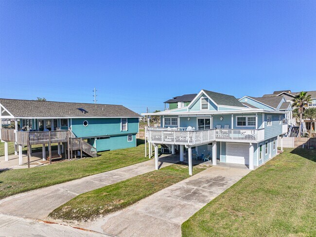 Foto del edificio - 16904 Beachcomber Dr